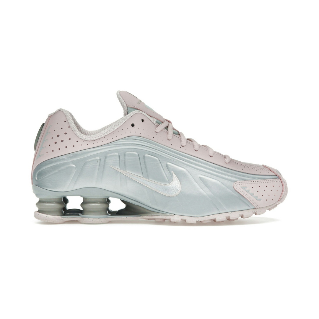 Nike Shox R4 "Barely Rose Metallic Platinum"
